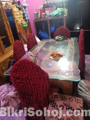 Sofa..wall.socash..dining.table.corner.socash.